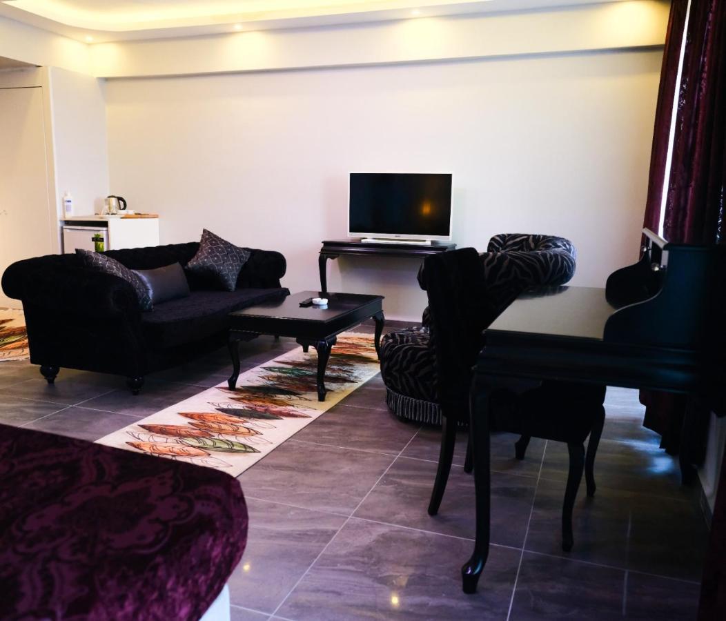 Marine View Hotel 얄로바 외부 사진